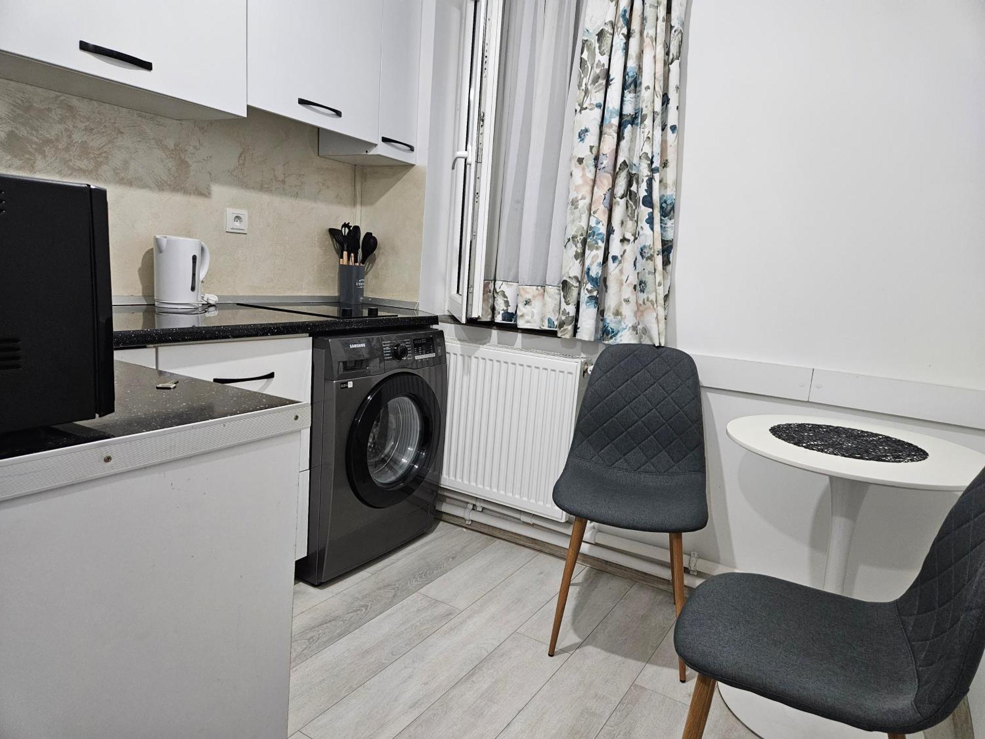 Garsoniera Apartment